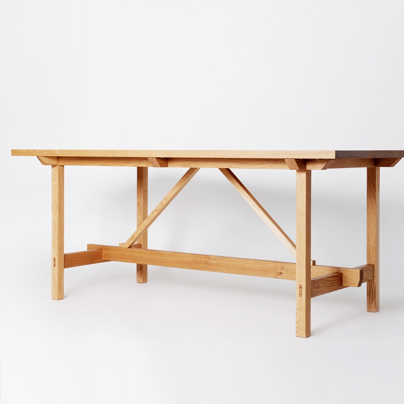 urbanworks traditional oak table